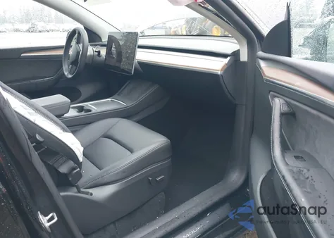 2025 Tesla Model Y Long Range Dual Motor Rear-Wheel Drive из США, поврежденный, VIN 7SAYGDED3SF236893